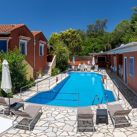 Vliho Bay Boutique Hotel Yénion Buitenkant foto