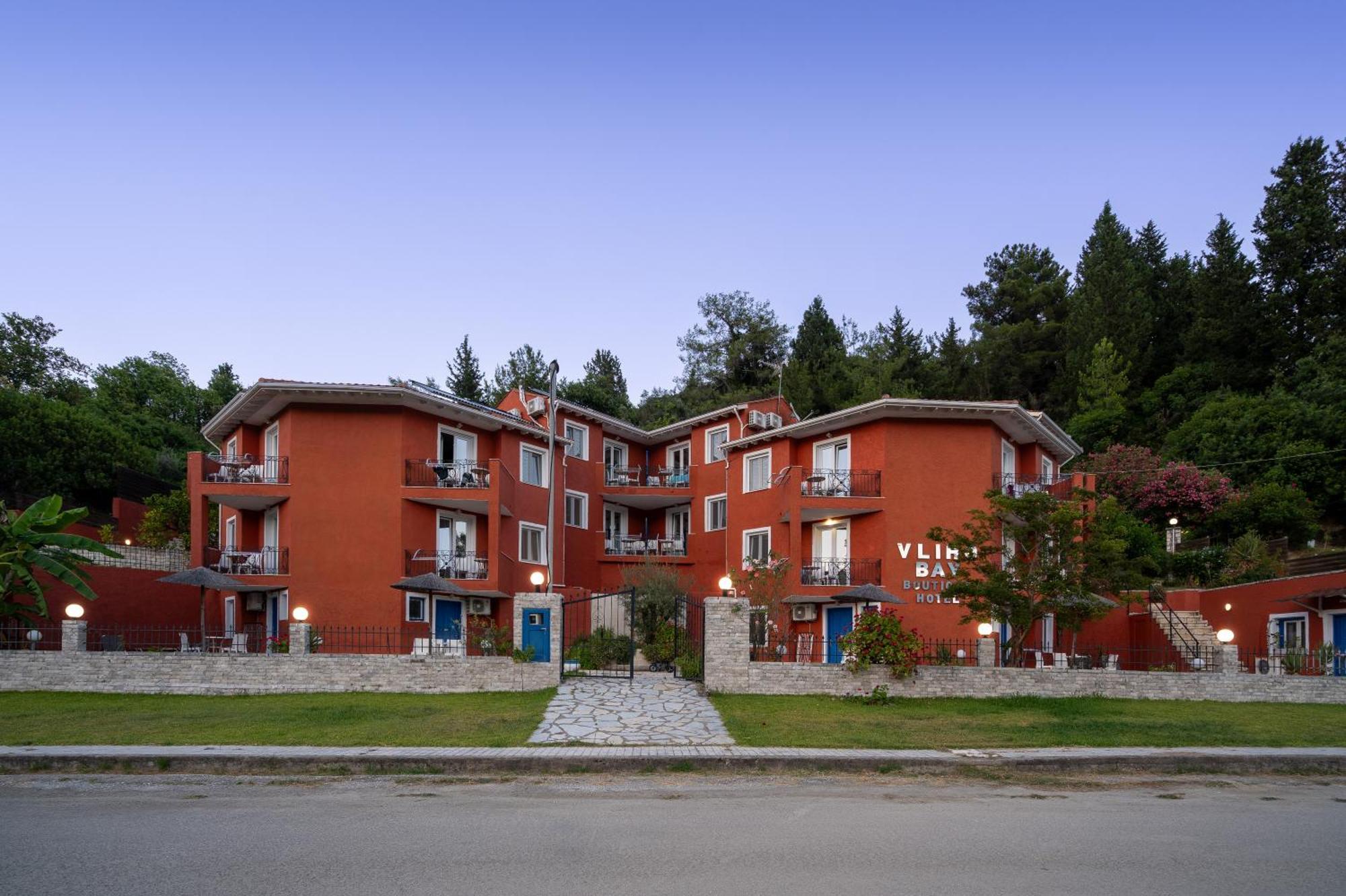 Vliho Bay Boutique Hotel Yénion Buitenkant foto