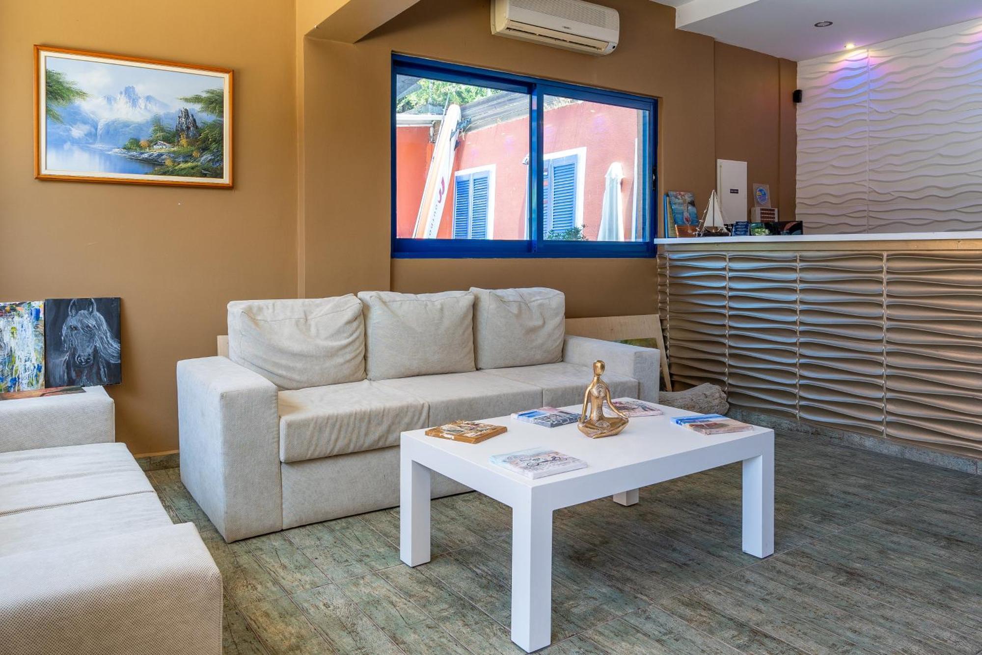 Vliho Bay Boutique Hotel Yénion Buitenkant foto