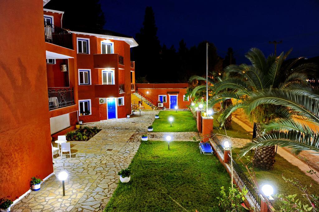 Vliho Bay Boutique Hotel Yénion Buitenkant foto