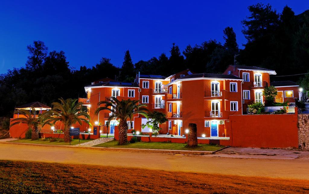 Vliho Bay Boutique Hotel Yénion Buitenkant foto