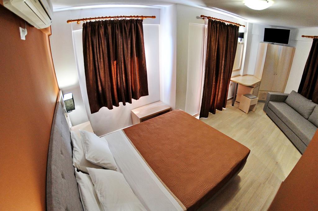 Vliho Bay Boutique Hotel Yénion Buitenkant foto