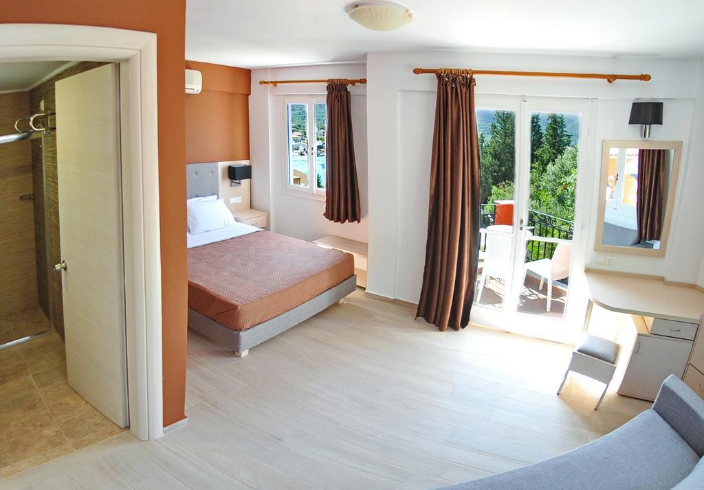 Vliho Bay Boutique Hotel Yénion Buitenkant foto