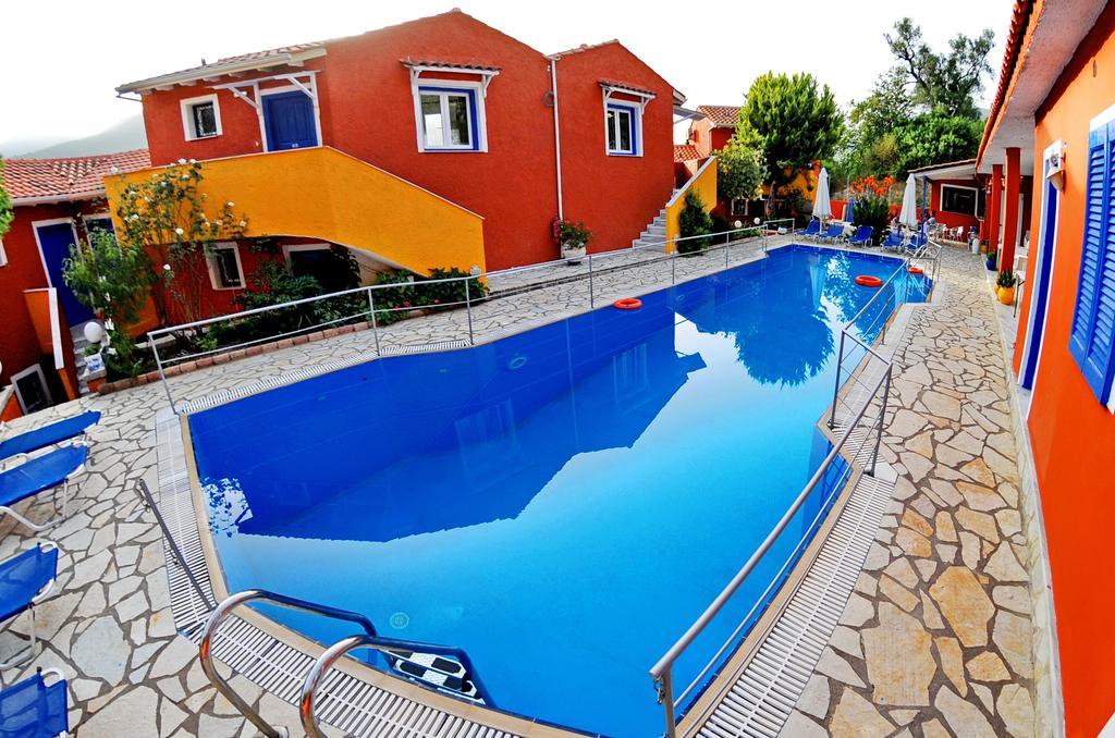 Vliho Bay Boutique Hotel Yénion Buitenkant foto