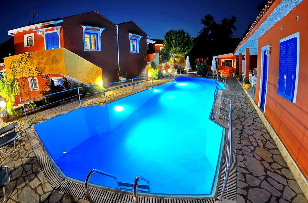 Vliho Bay Boutique Hotel Yénion Buitenkant foto